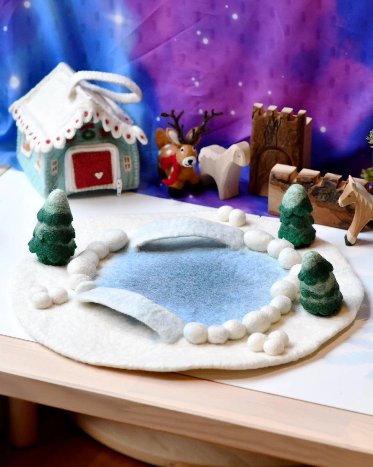 Tara Treasure | 羊毛氈手工玩具-雪地溜冰場遊戲墊