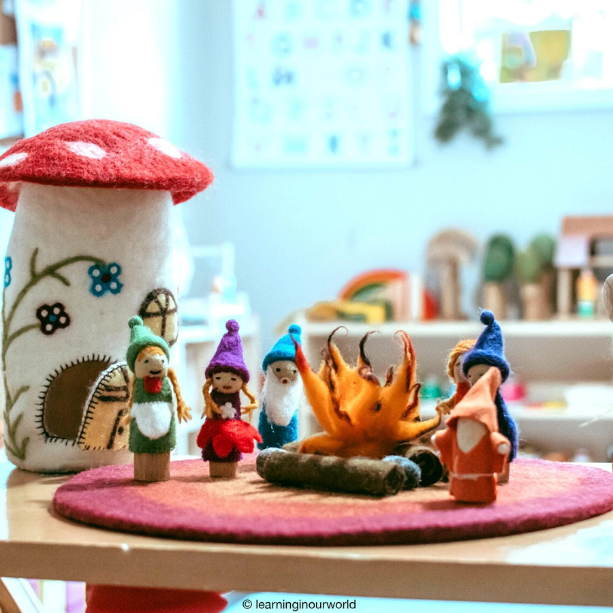 Tara Treasure | 羊毛氈手工玩具-營火遊戲墊
